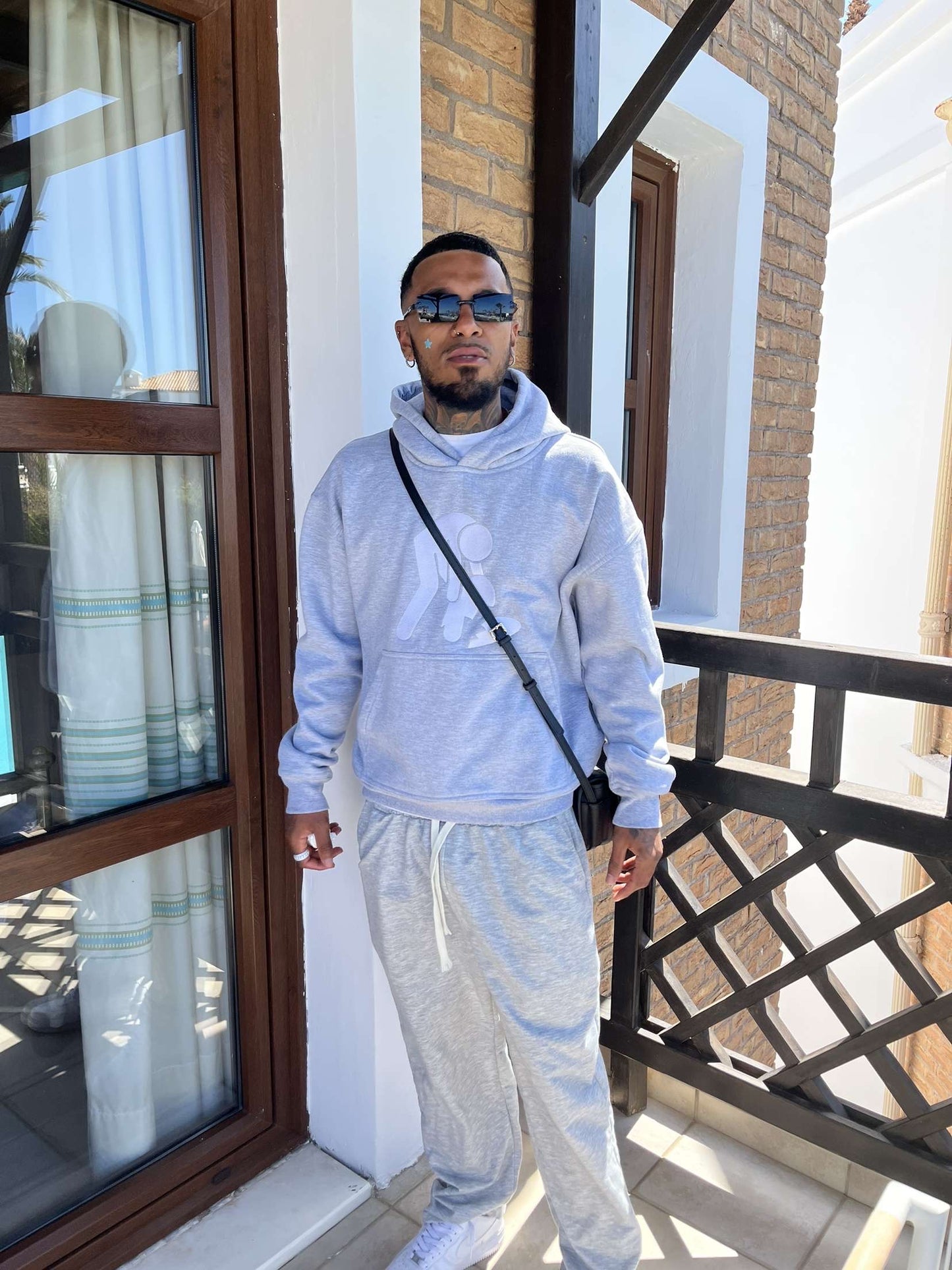 EMBROIDED LOGO HOODIE