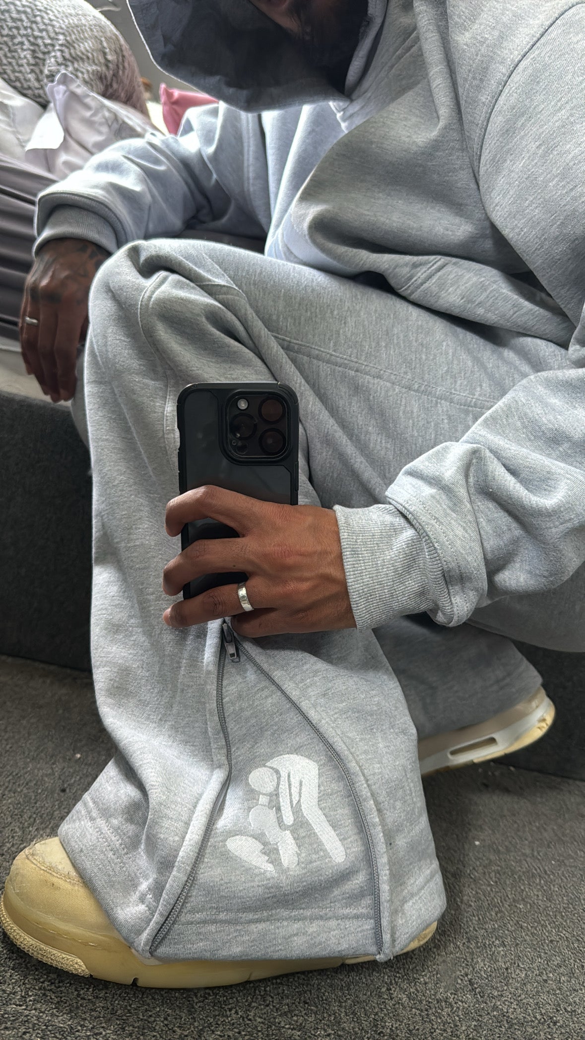 EMBROIDED LOGO HOODIE